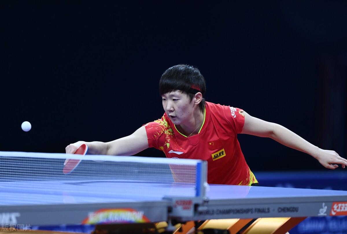 它不仅关注 它不仅关注