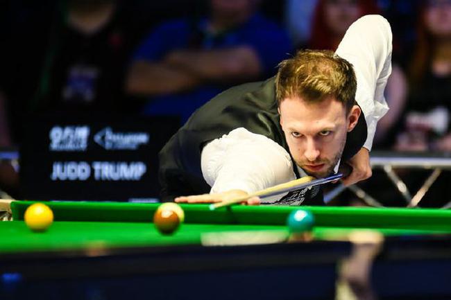 劳埃德目前 劳埃德目前